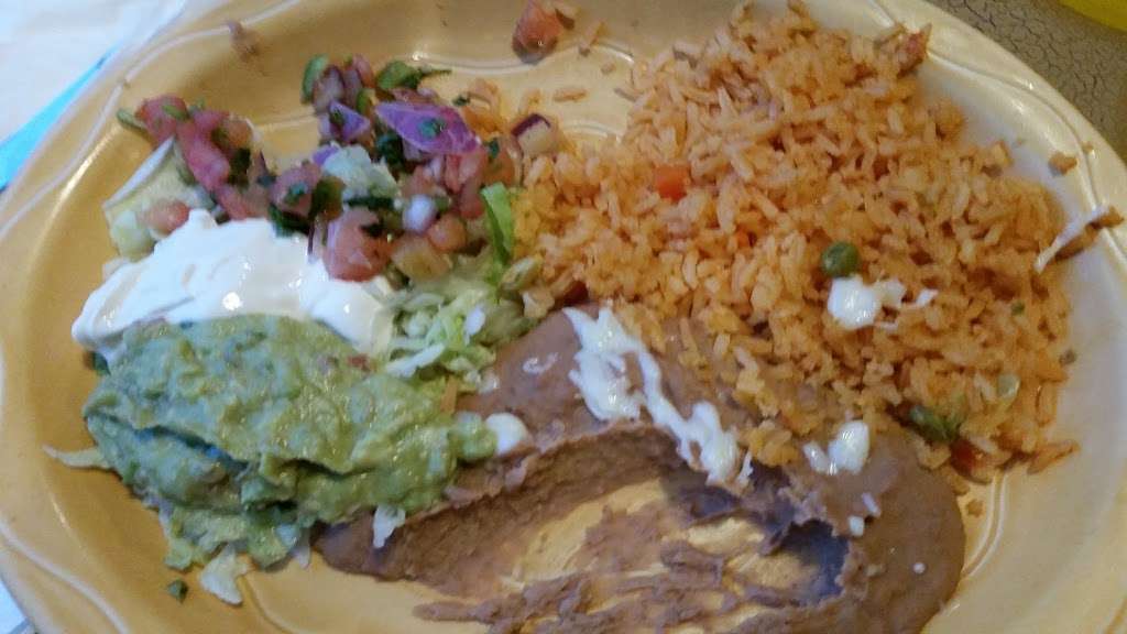 La Mesa Mexican Restaurant | 710 N Main St, Lansing, KS 66043 | Phone: (913) 727-3309