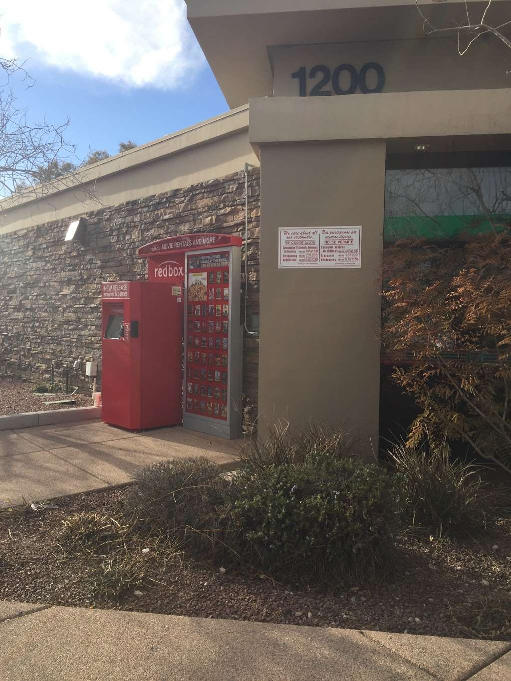 Redbox | 1200 N Town Center Dr, Las Vegas, NV 89144, USA | Phone: (866) 733-2693