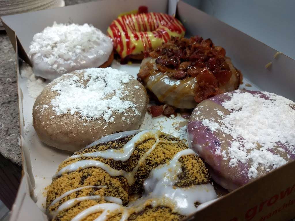 Duck Donuts | 2511 N Harrison St, Arlington, VA 22207 | Phone: (703) 300-9174