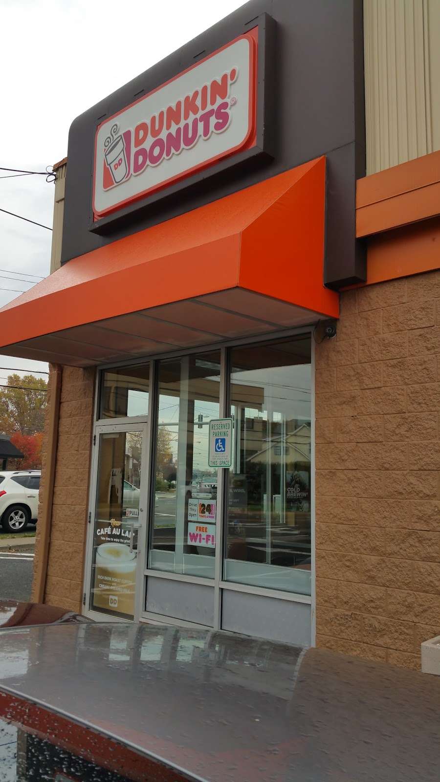 Dunkin Donuts | 195 Main St, Norwalk, CT 06851 | Phone: (203) 847-2121