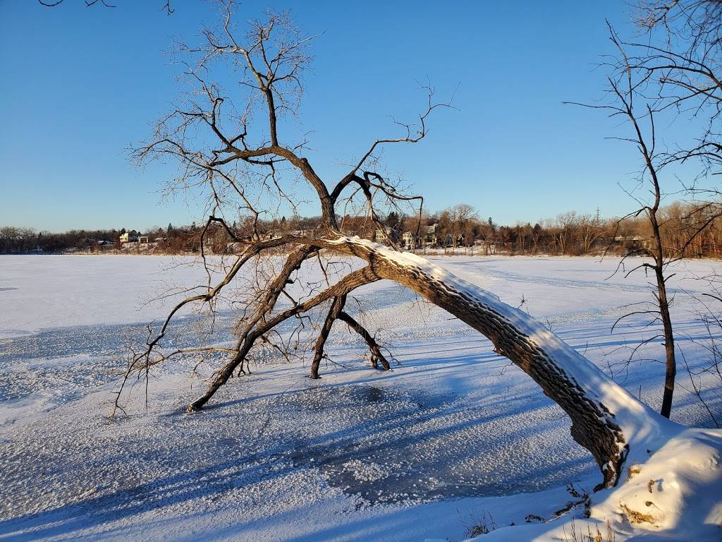 Cedar Lake Point Beach | Cedar Lake Pkwy, Minneapolis, MN 55416, USA | Phone: (612) 230-6400