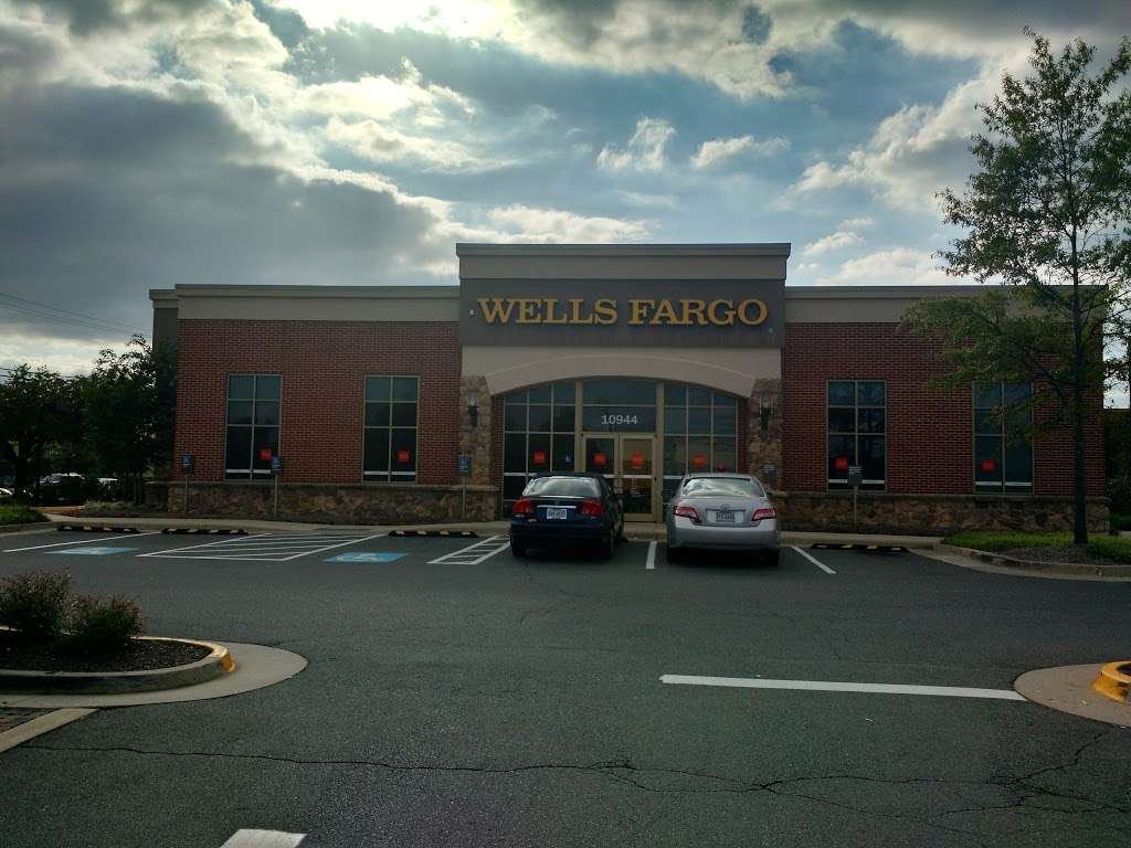 Wells Fargo Bank | 10944 Fairfax Blvd, Fairfax, VA 22030, USA | Phone: (703) 273-3244