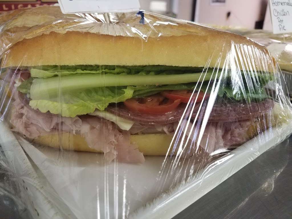 Union Ave Deli | 126 Union Ave, Bloomingdale, NJ 07403, USA | Phone: (973) 283-0220