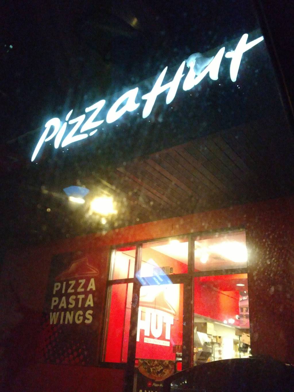 Pizza Hut | 5235 N Summit St, Toledo, OH 43611, USA | Phone: (419) 726-8776