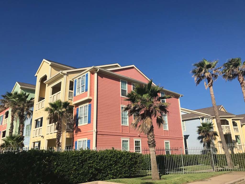 Absolute Paradise Luxury Vacation Rental Condo | 7000 Seawall Blvd #1031, Galveston, TX 77551, USA | Phone: (409) 740-1600