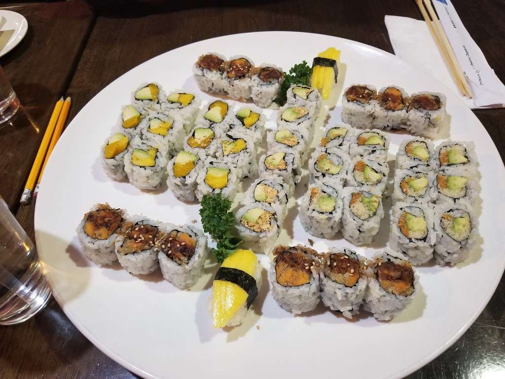 E Sushi | 2118 Flatbush Ave, Brooklyn, NY 11234, USA | Phone: (718) 338-1038