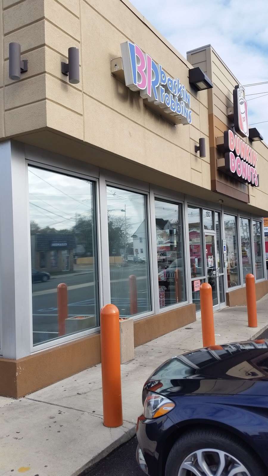 Dunkin | 150 Passaic St, Hackensack, NJ 07601, USA | Phone: (201) 343-1206