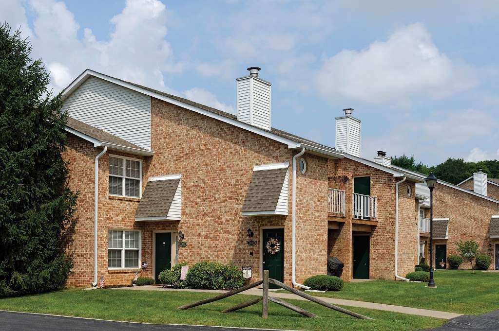 The Brooke at Peachtree Village | 1988 Presidential Dr, Whitehall, PA 18052, USA | Phone: (610) 799-4310