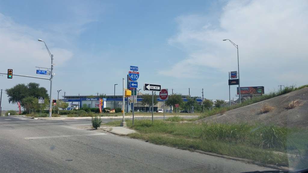Chevron | 7210 SW Loop 410, San Antonio, TX 78242, USA | Phone: (210) 623-6163