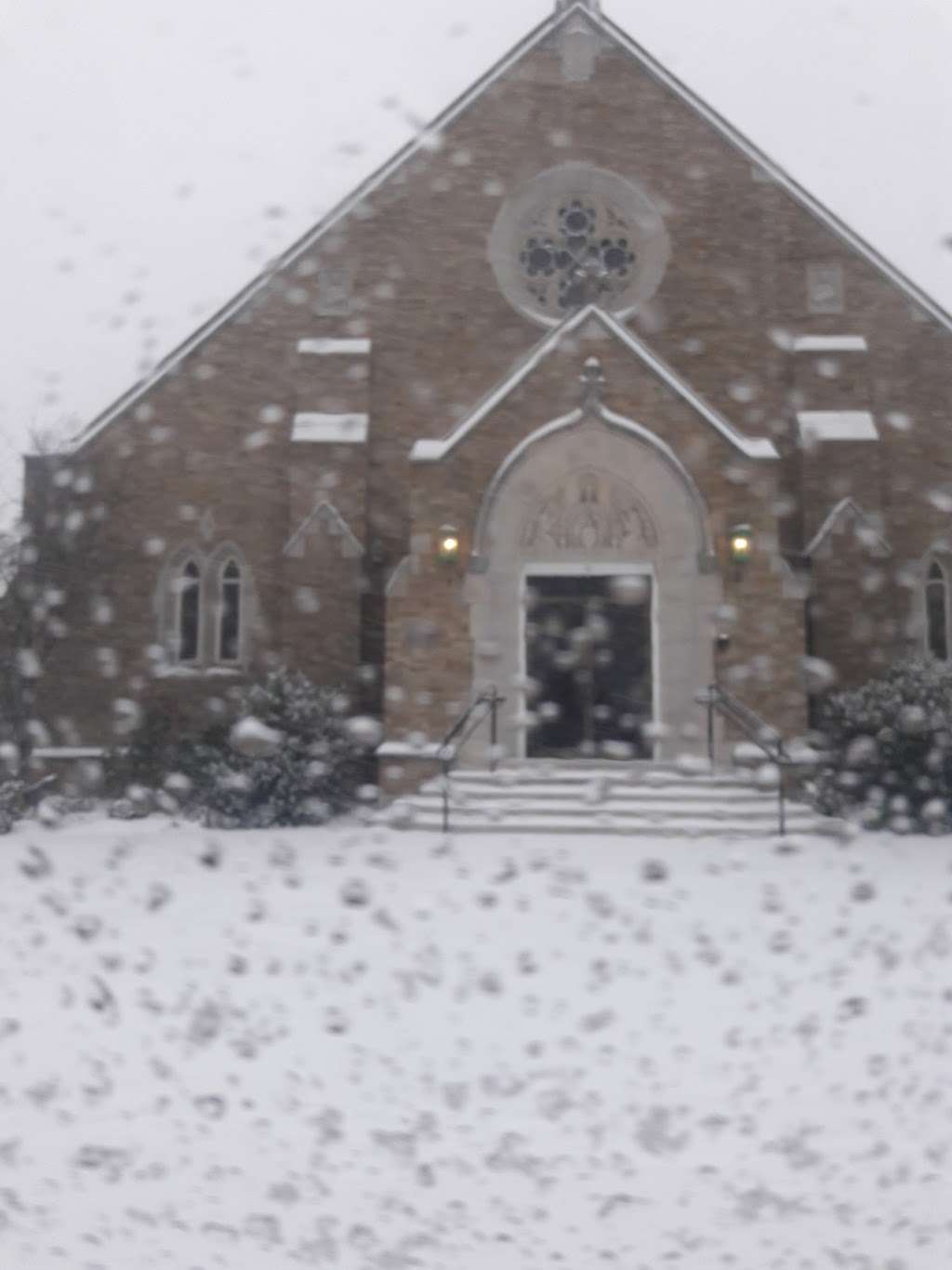 St Thomas the Apostle Church | 1 Margin St, Peabody, MA 01960, USA | Phone: (978) 531-0224