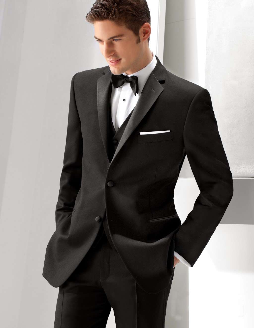 Black Tie Formalwear | 544 E 162nd St, South Holland, IL 60473 | Phone: (708) 596-6330