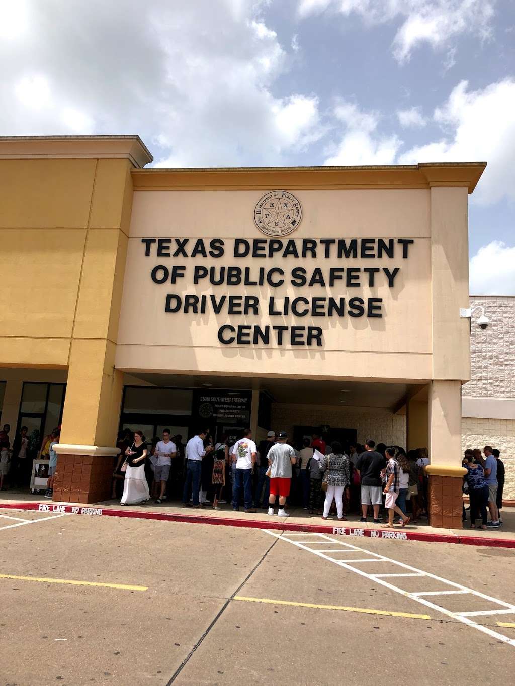 Texas Department of Public Safety Driver License Mega Center | 28000 Southwest Fwy A, Rosenberg, TX 77471, USA | Phone: (281) 517-1630