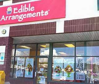 Edible Arrangements | 269 S Randall Rd, Elgin, IL 60123, USA | Phone: (847) 697-4444