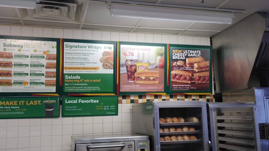 Subway | 1720 E Old Shakopee Rd, Bloomington, MN 55425 | Phone: (952) 884-6645