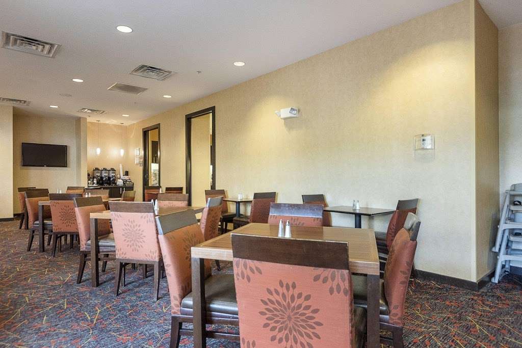 Residence Inn by Marriott Dallas DFW Airport South/Irving | 2200 Valley View Ln, Irving, TX 75062, USA | Phone: (972) 257-2400