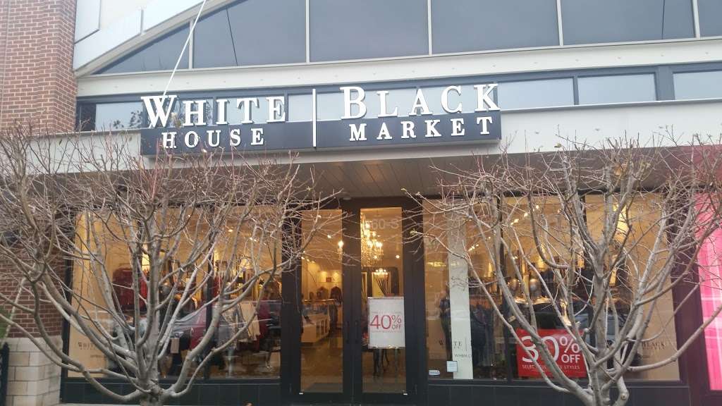 White House Black Market | 860 NW Blue Pkwy Suite S, Lees Summit, MO 64086 | Phone: (816) 524-5502