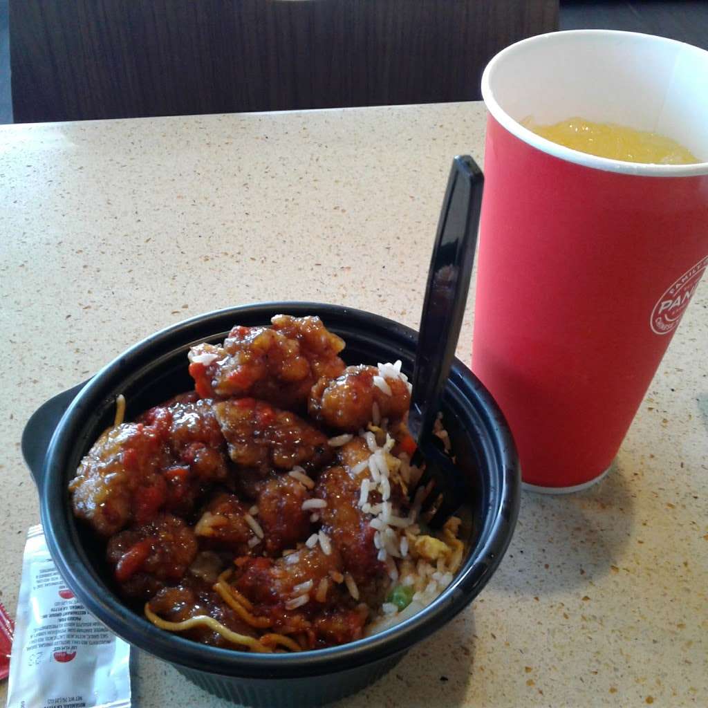 Panda Express | 700 Foothill Blvd, La Cañada Flintridge, CA 91011, USA | Phone: (818) 952-8882