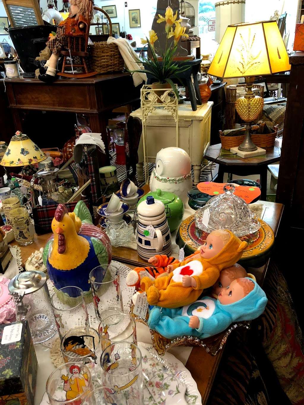 JH Antiques Mall | 3134 S White Horse Pike US 30, Hammonton, NJ 08037 | Phone: (609) 561-1110