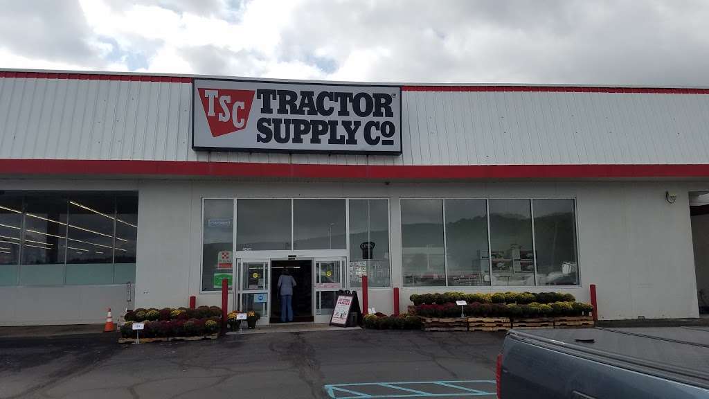 Tractor Supply Co. | 2456 Sans Souci Pkwy, Wilkes-Barre, PA 18706, USA | Phone: (570) 735-5080