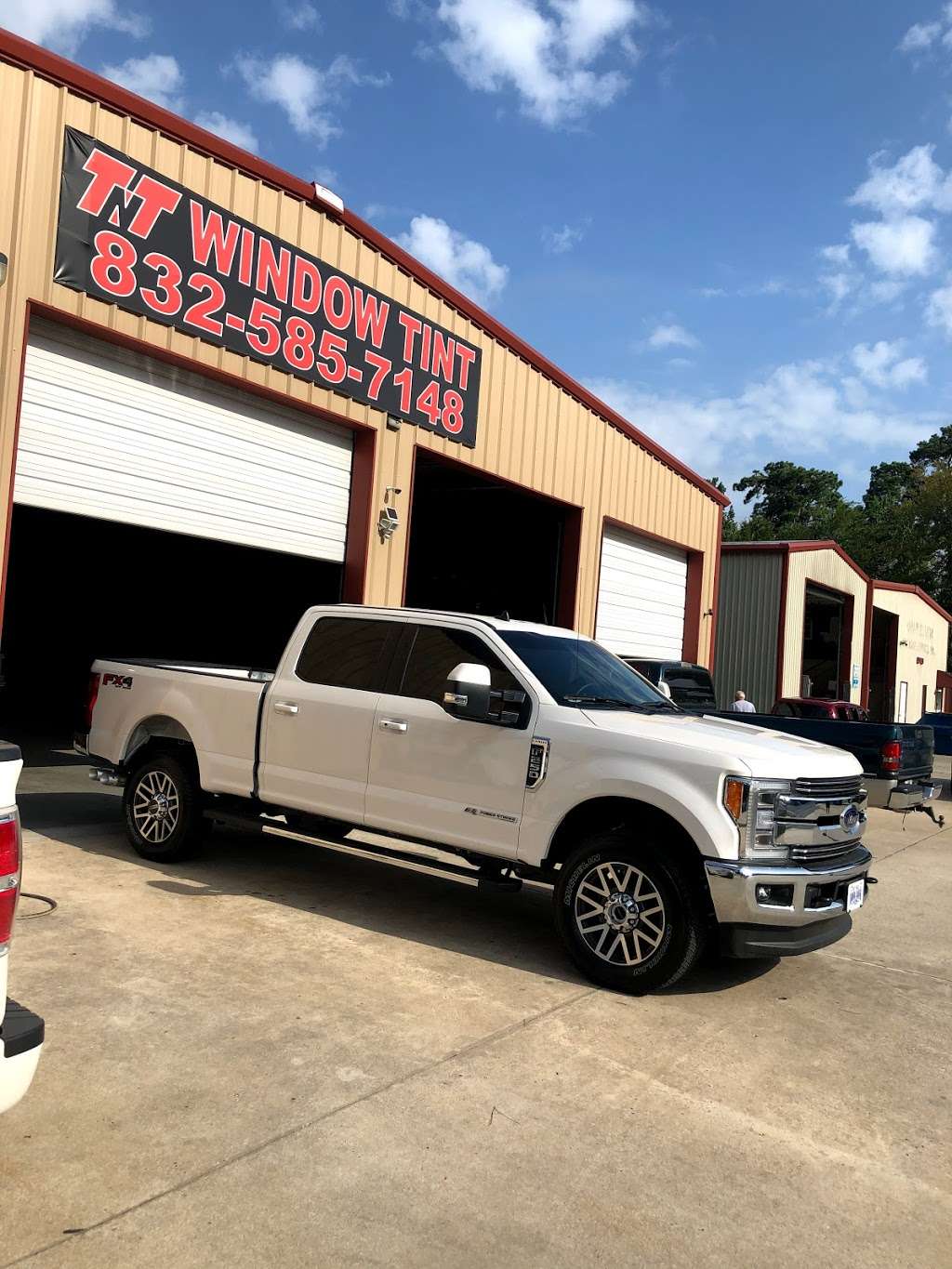 TNT Window Tint | 33027 Tamina Rd, Magnolia, TX 77354, USA | Phone: (832) 585-7148