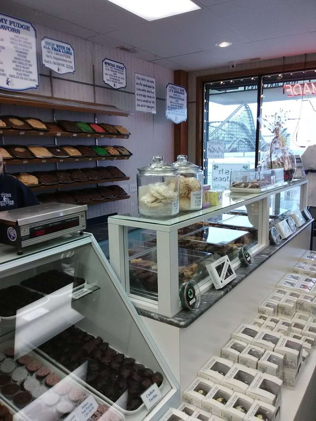 Fudge Kitchen | 4120 Boardwalk, Wildwood, NJ 08260, USA | Phone: (609) 522-4396