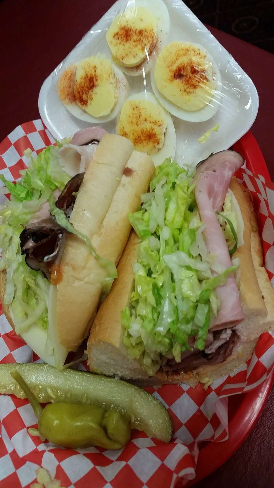 Norcos Famous Sixth Street Deli and Grill | 1261 Sixth St, Norco, CA 92860, USA | Phone: (951) 279-2002
