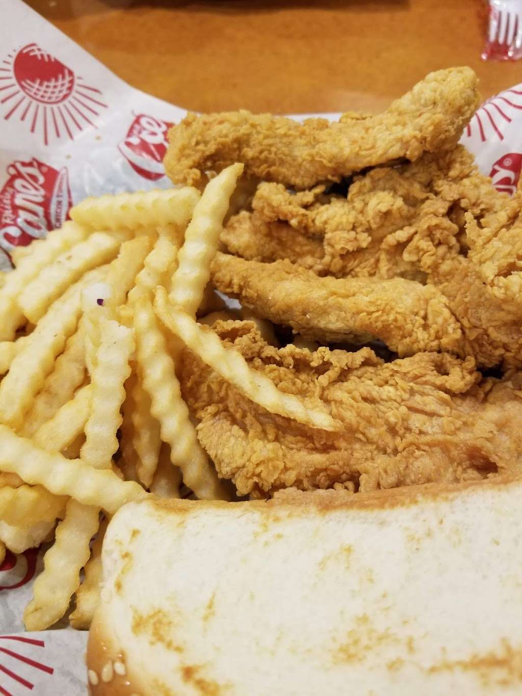 Raising Canes Chicken Fingers | 4655 W Charleston Blvd, Las Vegas, NV 89102 | Phone: (702) 294-2263