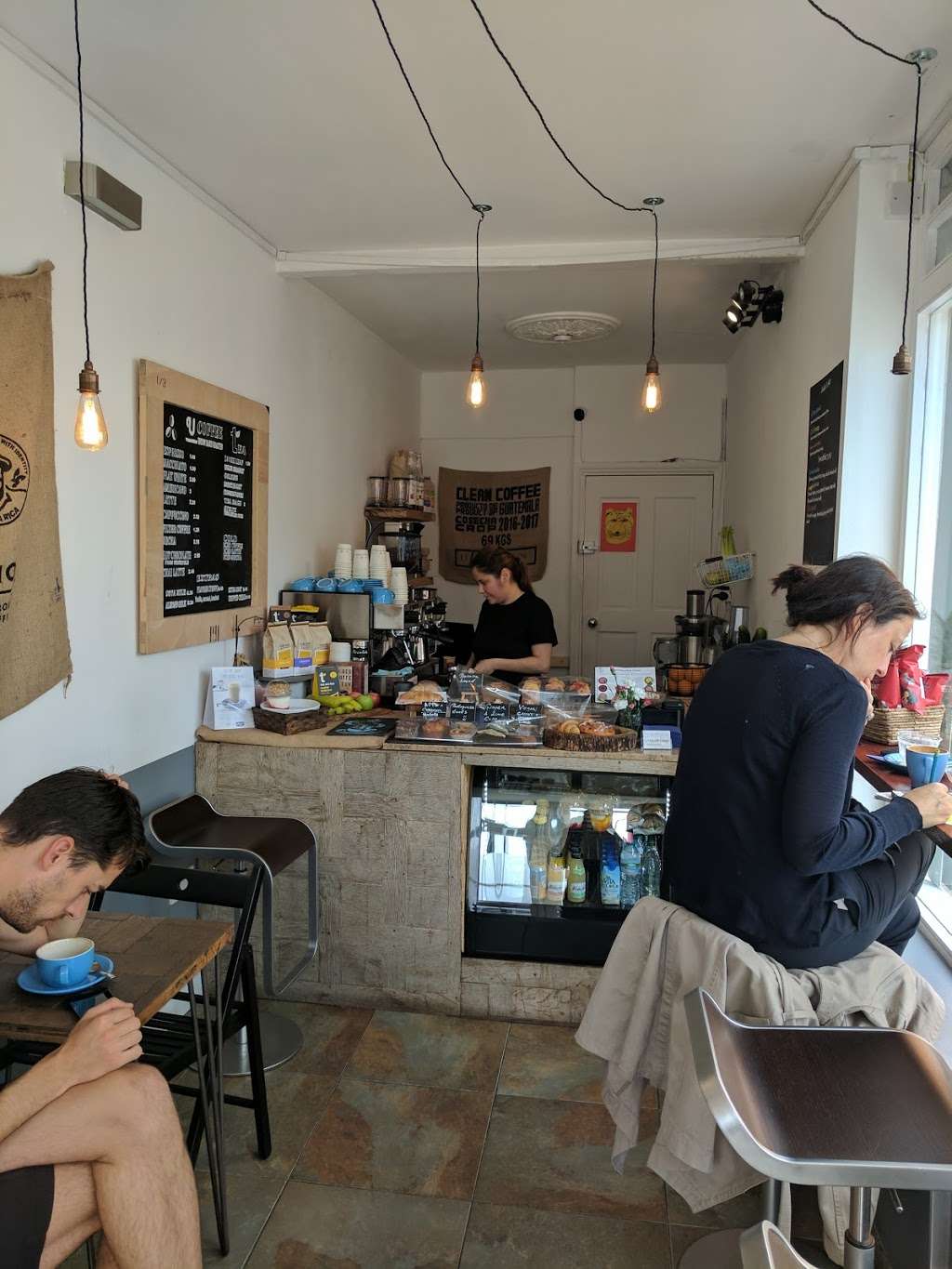The Common Espresso Bar London | 10 Clapham Park Rd, London SW4 7BB, UK | Phone: 020 8089 3867