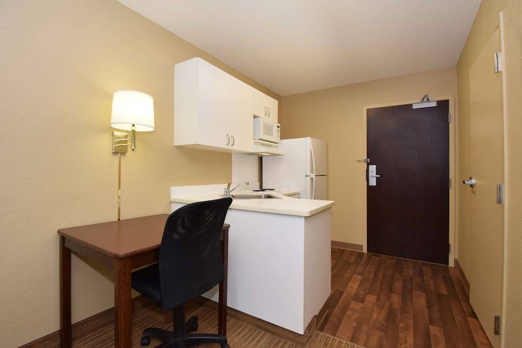Extended Stay America - Baltimore - BWI Airport - Aero Dr. | 1500 Aero Dr, Linthicum Heights, MD 21090, USA | Phone: (410) 850-0400