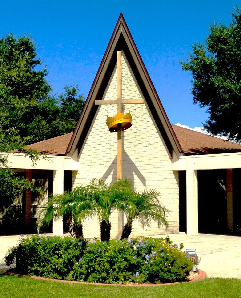 Christ the King Lutheran Church | 4962 S Apopka Vineland Rd, Orlando, FL 32819, USA | Phone: (407) 876-2771