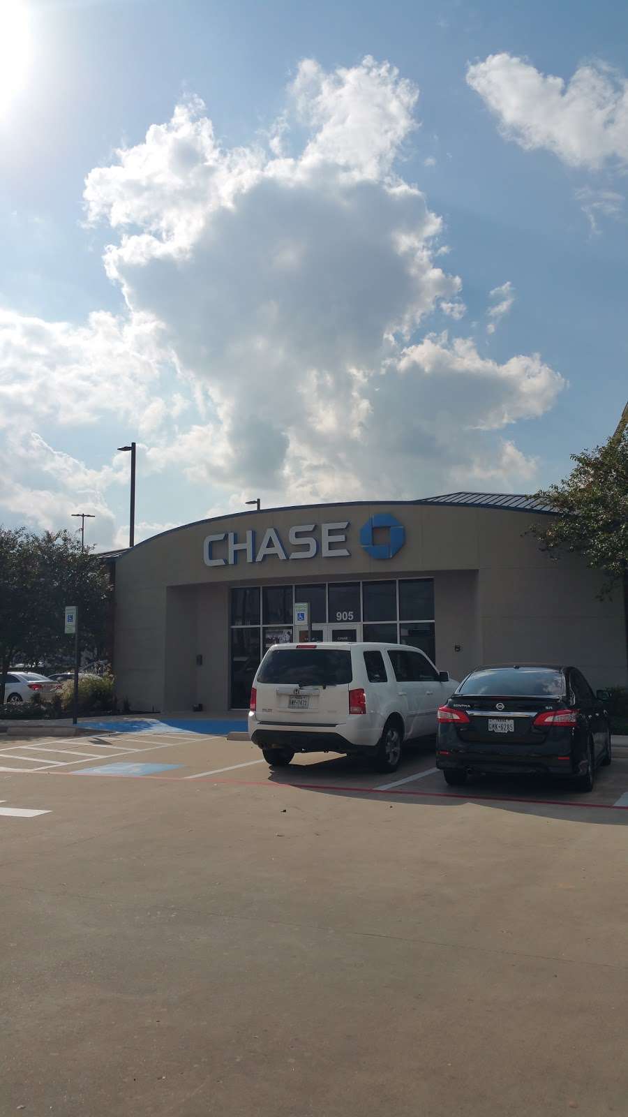 Chase Bank | 905 Katy Fort Bend Rd, Katy, TX 77494, USA | Phone: (281) 391-7734