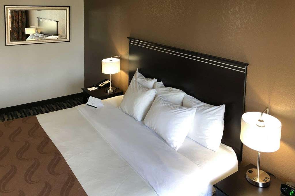 Quality Inn & Suites Denver International Airport | 6890 Tower Rd, Denver, CO 80249 | Phone: (303) 371-5300