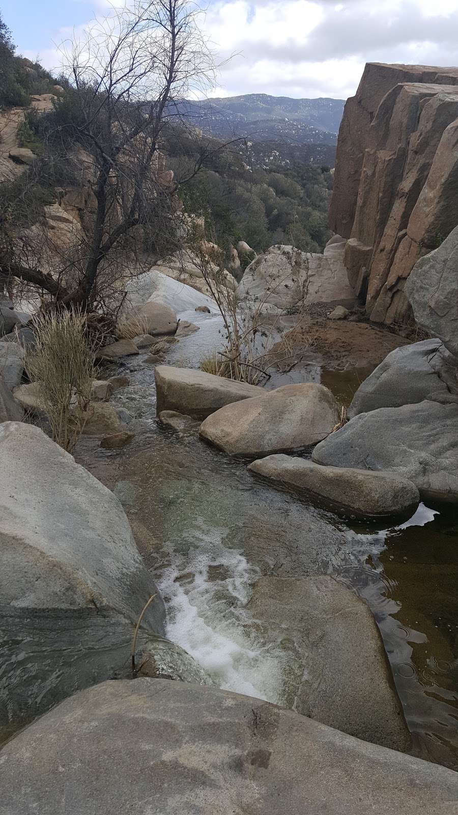 Waterfall Parking/Viewpoint | Ortega Hwy, Lake Elsinore, CA 92530