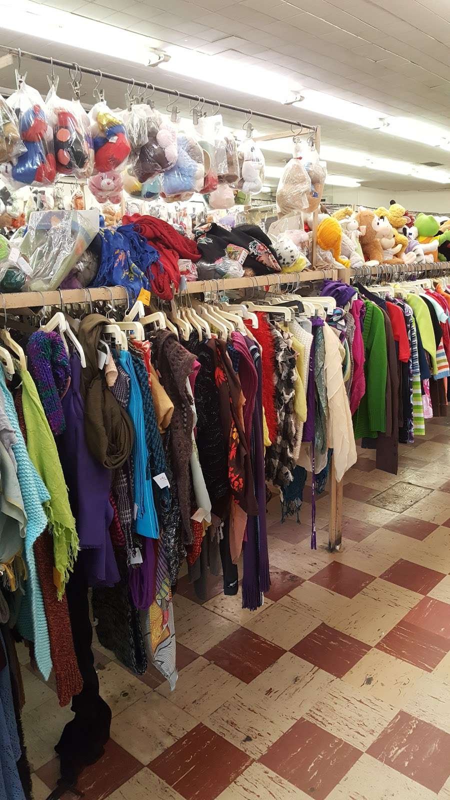 Compton Thrift Store 2001 N Long Beach Blvd Compton Ca 90221 Usa