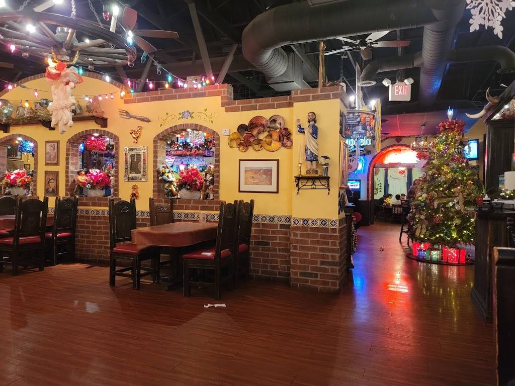 Carlos and Mickeys Mexican Restaurant & Cantina | 12111 Montwood Dr, El Paso, TX 79936, USA | Phone: (915) 307-6886