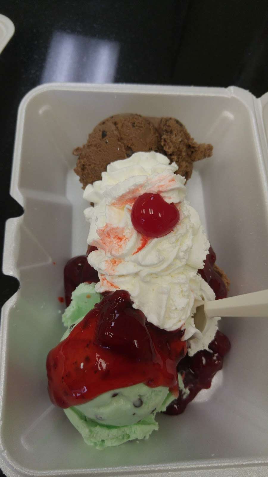 Brain Freeze Ice Cream Parlor | 3701 Church Rd, Mt Laurel, NJ 08054, USA | Phone: (856) 242-3780