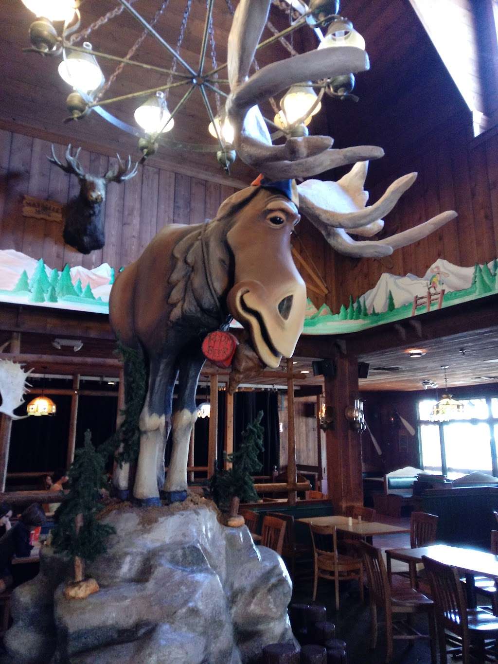 Mooseburgers Lodge | 1 Great America Parkway, Gurnee, IL 60031, USA
