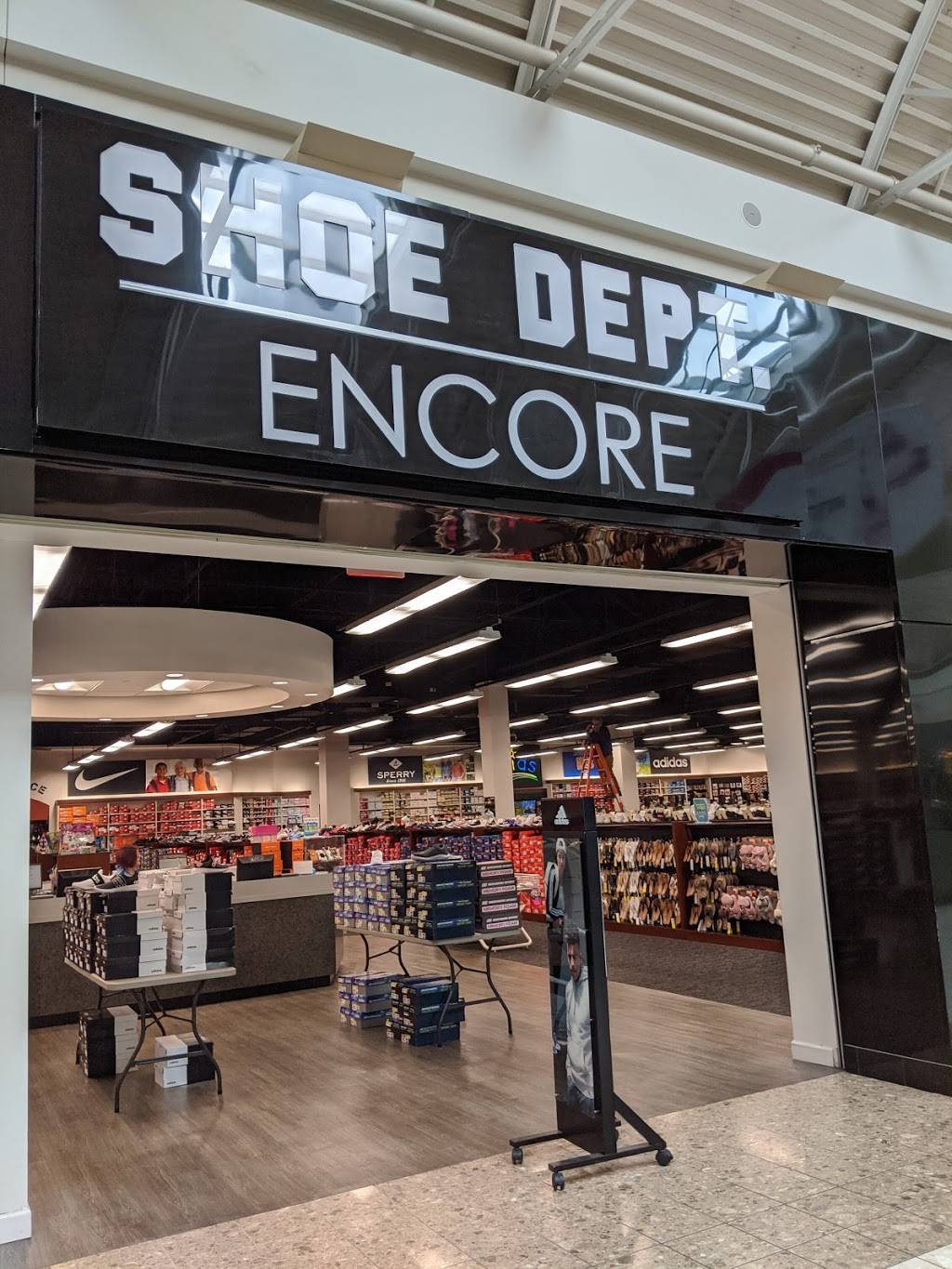 Shoe Dept. Encore | 716 Southpark Center, Strongsville, OH 44136, USA | Phone: (440) 268-9395