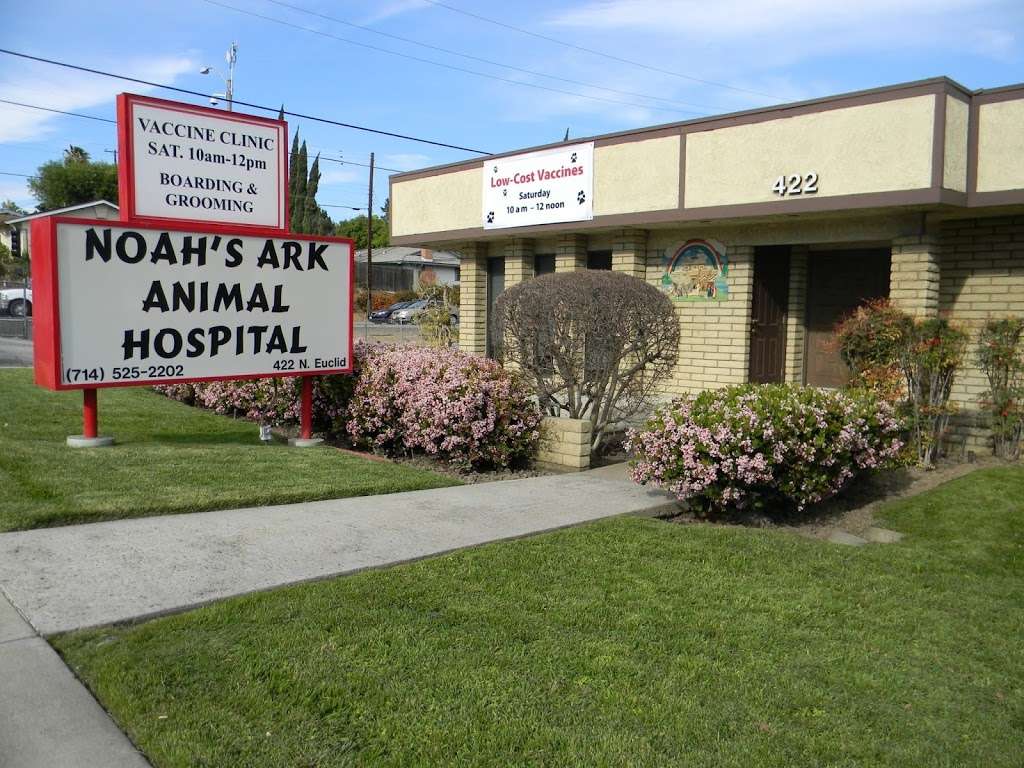 Noahs Ark Animal Hospital | 422 N Euclid St, Fullerton, CA 92832, USA | Phone: (714) 525-2202