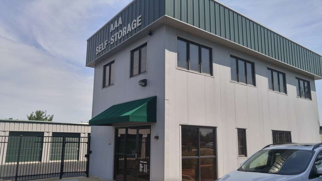 AAA Storage, Inc | 1690 Shanahan Dr, South Elgin, IL 60177, USA | Phone: (847) 742-9700