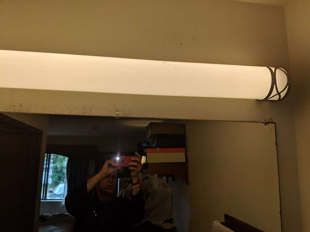 Express Inn | 5309 Highway 33 And 34, Farmingdale, NJ 07727, USA | Phone: (732) 938-3110