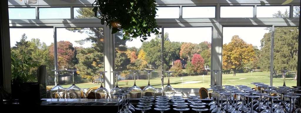 Lakeside Grille & Bar at Ramsey Golf & Country Club | 105 Lakeside Dr, Ramsey, NJ 07446 | Phone: (201) 327-0009