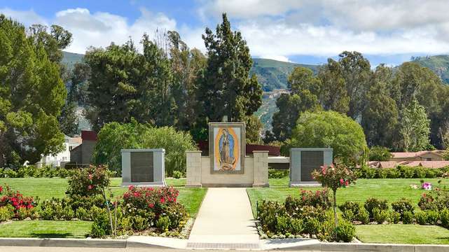 Pierce Brothers Santa Paula Cemetery | 380 Cemetery Rd, Santa Paula, CA 93060 | Phone: (805) 525-5258