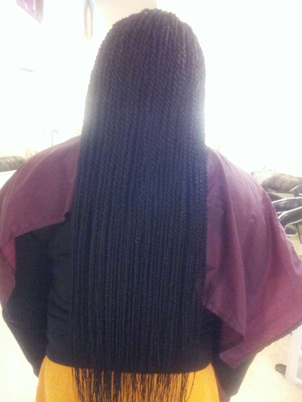 Braids By Nai | 6149 W North Ave, Oak Park, IL 60302, USA | Phone: (708) 445-0665