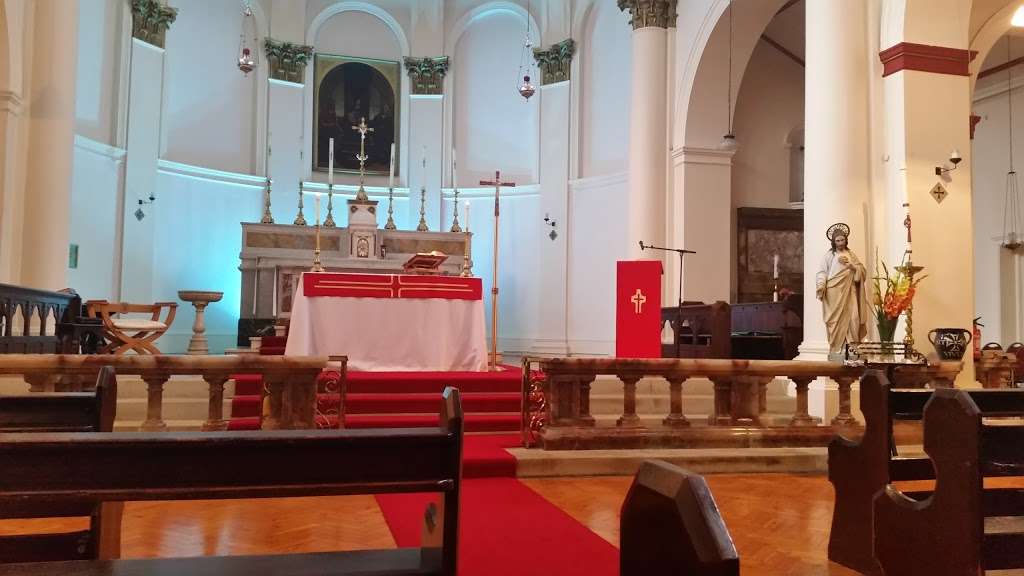 Sacred Heart R C Church | 262 Kingston Rd, Teddington TW11 9JQ, UK | Phone: 020 8977 2986