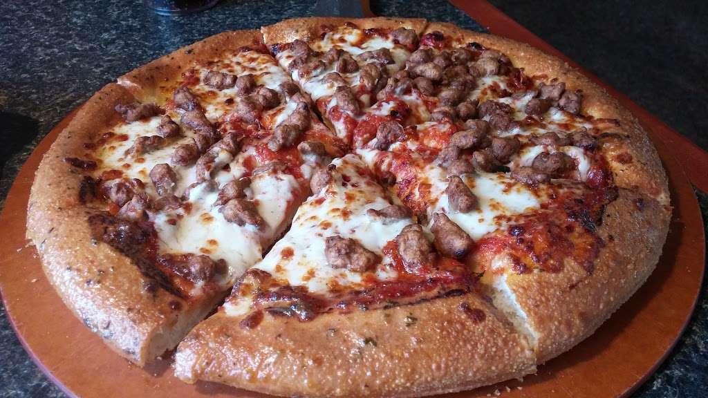 Pizza Hut | 350 E Pulaski Hwy, Elkton, MD 21921, USA | Phone: (410) 398-5077