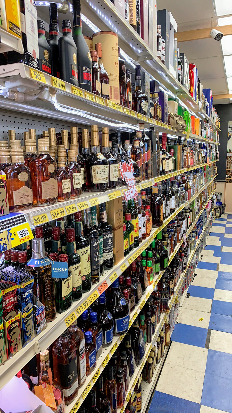 Los Primos Liquor | 3488 E Sahara Ave, Las Vegas, NV 89104 | Phone: (702) 471-1500