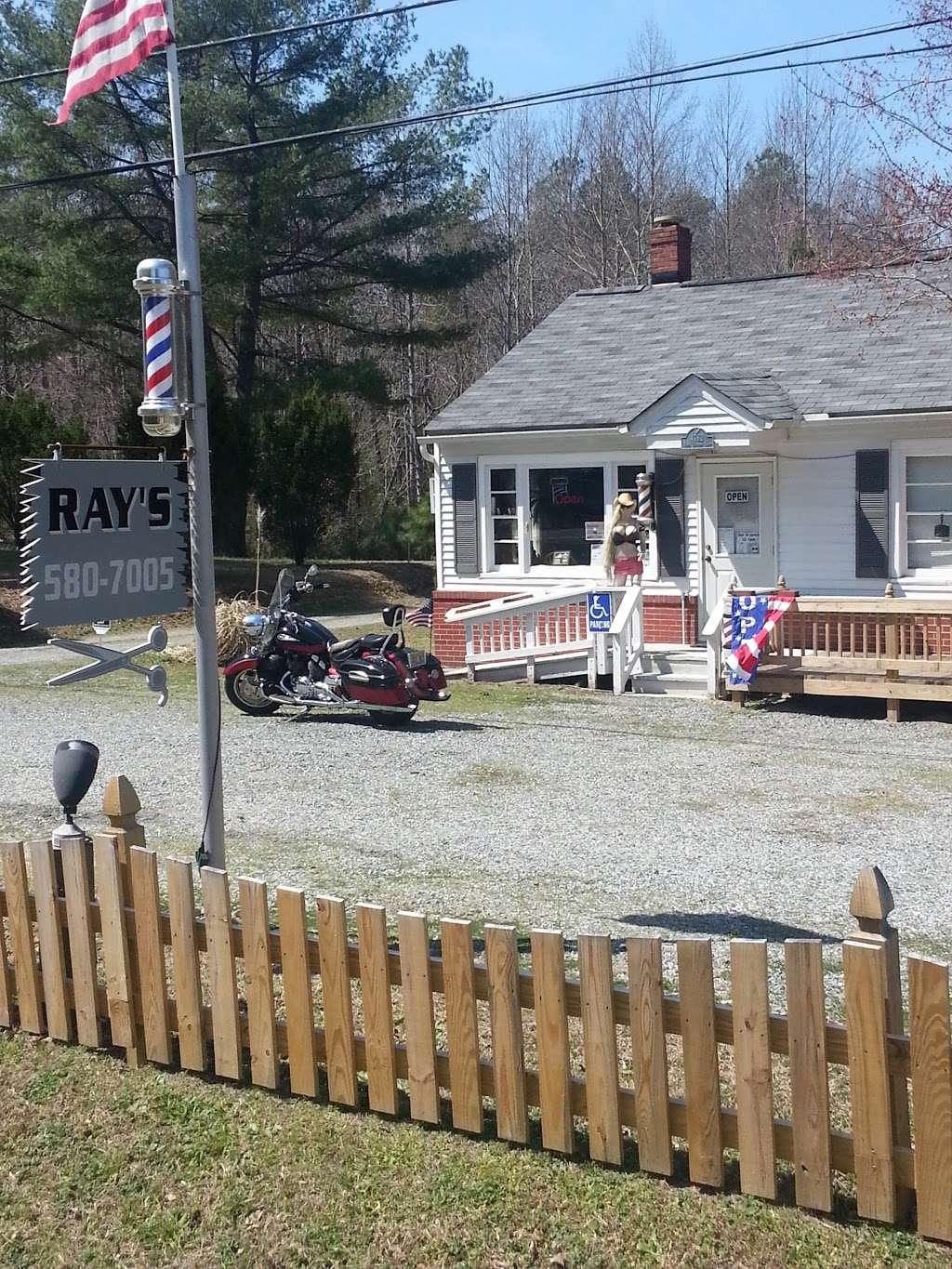 Family Barber Shop | 4762 Jessie Dupont Memorial Hwy, Heathsville, VA 22473, USA | Phone: (804) 580-7005