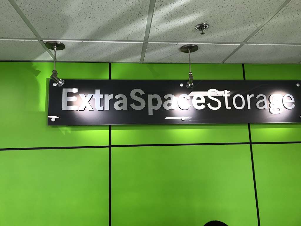 Extra Space Storage | 3155 W Ann Rd, North Las Vegas, NV 89031 | Phone: (702) 433-8008