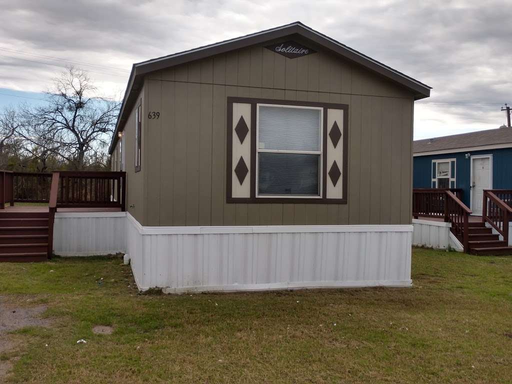 Valley Ridge Mobile Home Park | 8671 SW Loop 410, San Antonio, TX 78242, USA | Phone: (210) 623-6565